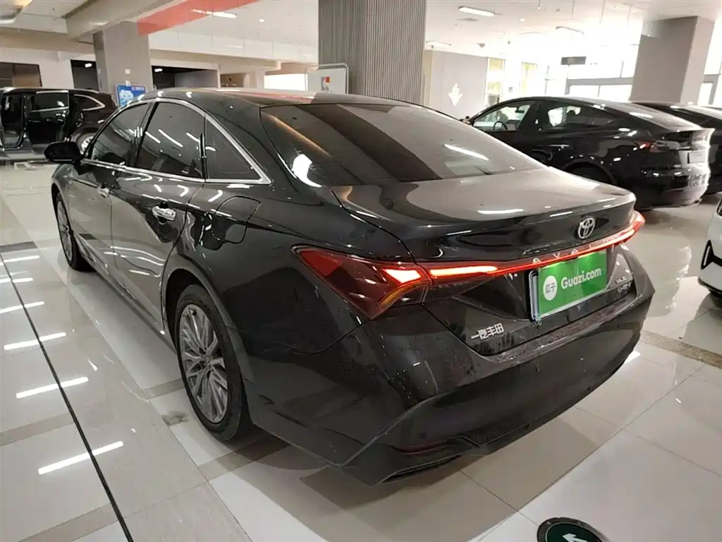 Toyota Avalon 2024 Model Hybrid 2.0L Prestige Edition фото 5