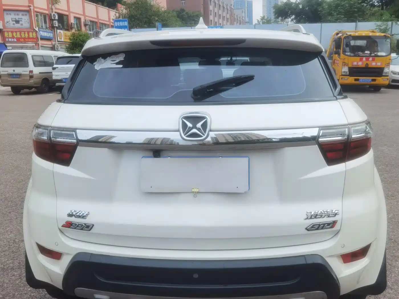 Jiangling Yusheng S330 2017 2016 1.5L GTDi Automatic 2WD Premium Edition