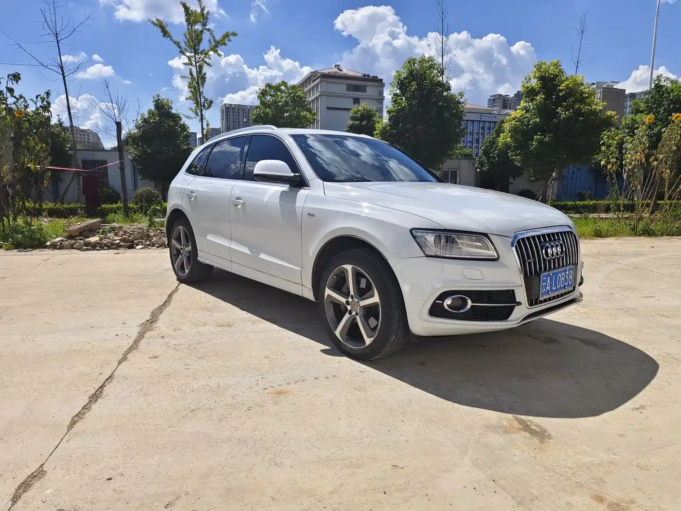 AUDI Q5