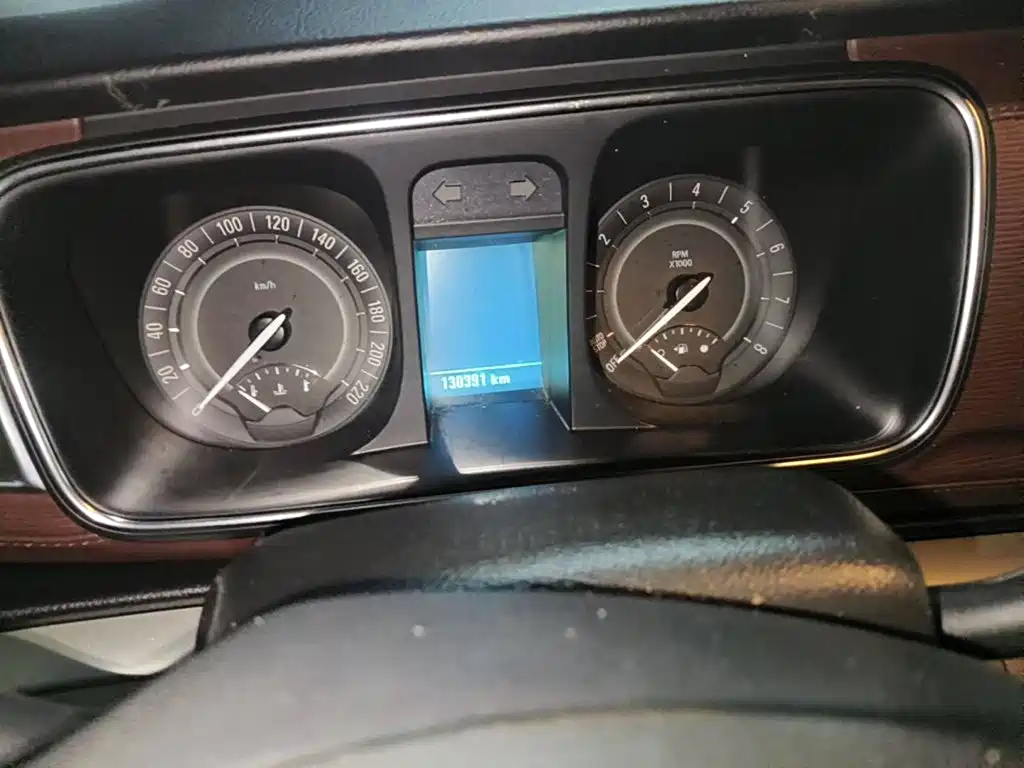 Фото 4 - Buick GL8