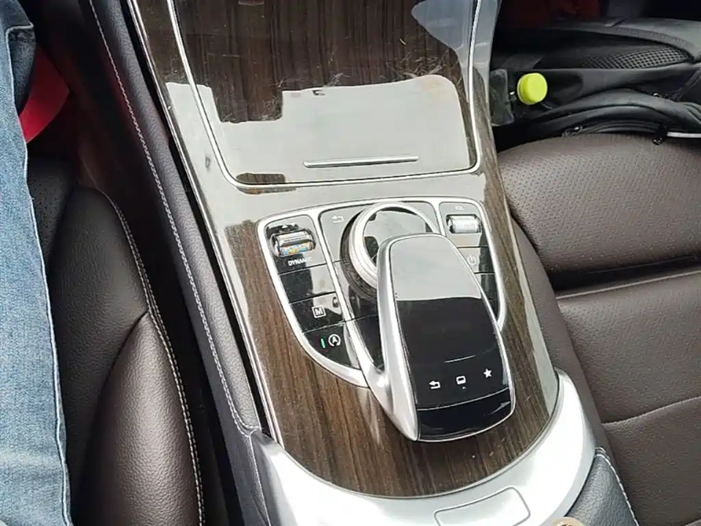 Mercedes-Benz GLC 2016 GLC 260 4MATIC Luxury фото 14