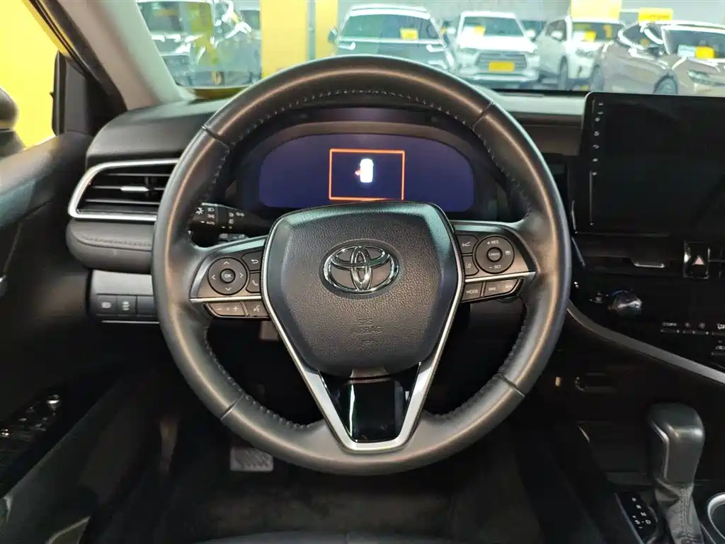 Toyota Camry 2021 2.5G Luxury Edition фото 11