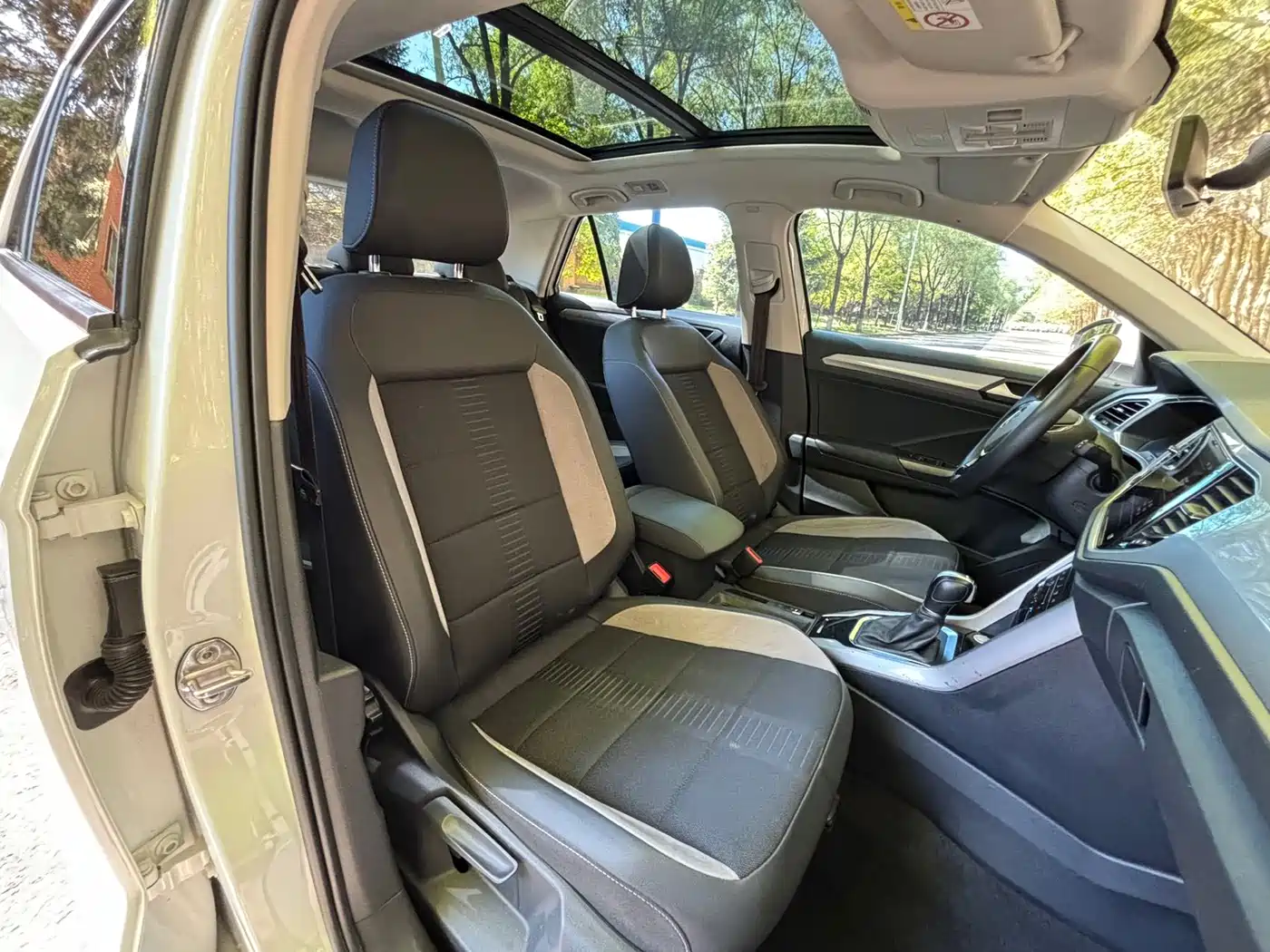 Volkswagen T-Roc, миниатюра 18