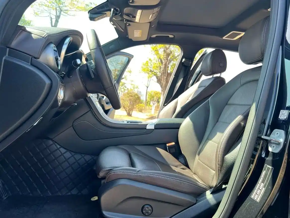 Mercedes-Benz GLC 2020 GLC 260 L 4MATIC Dynamic фото 4