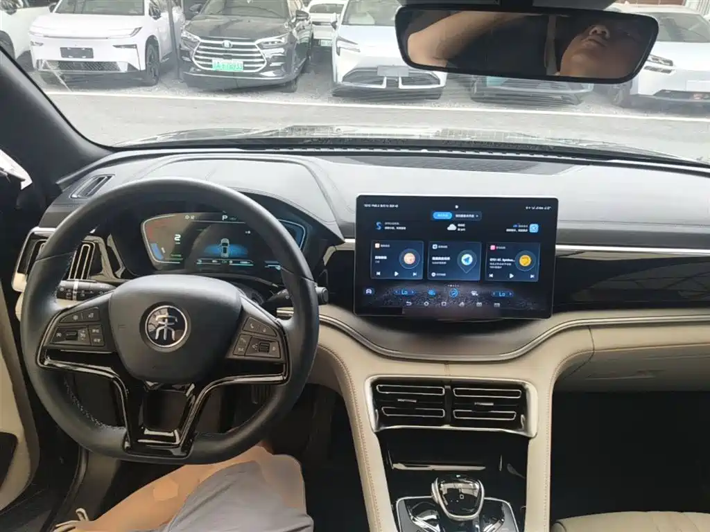 BYD Song PLUS PHEV 2021 DM-i 110KM Flagship фото 10