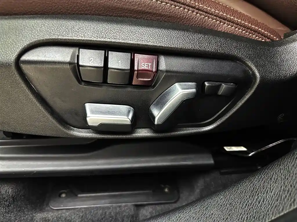 BMW X1 2022 sDrive20Li Fashion фото 18