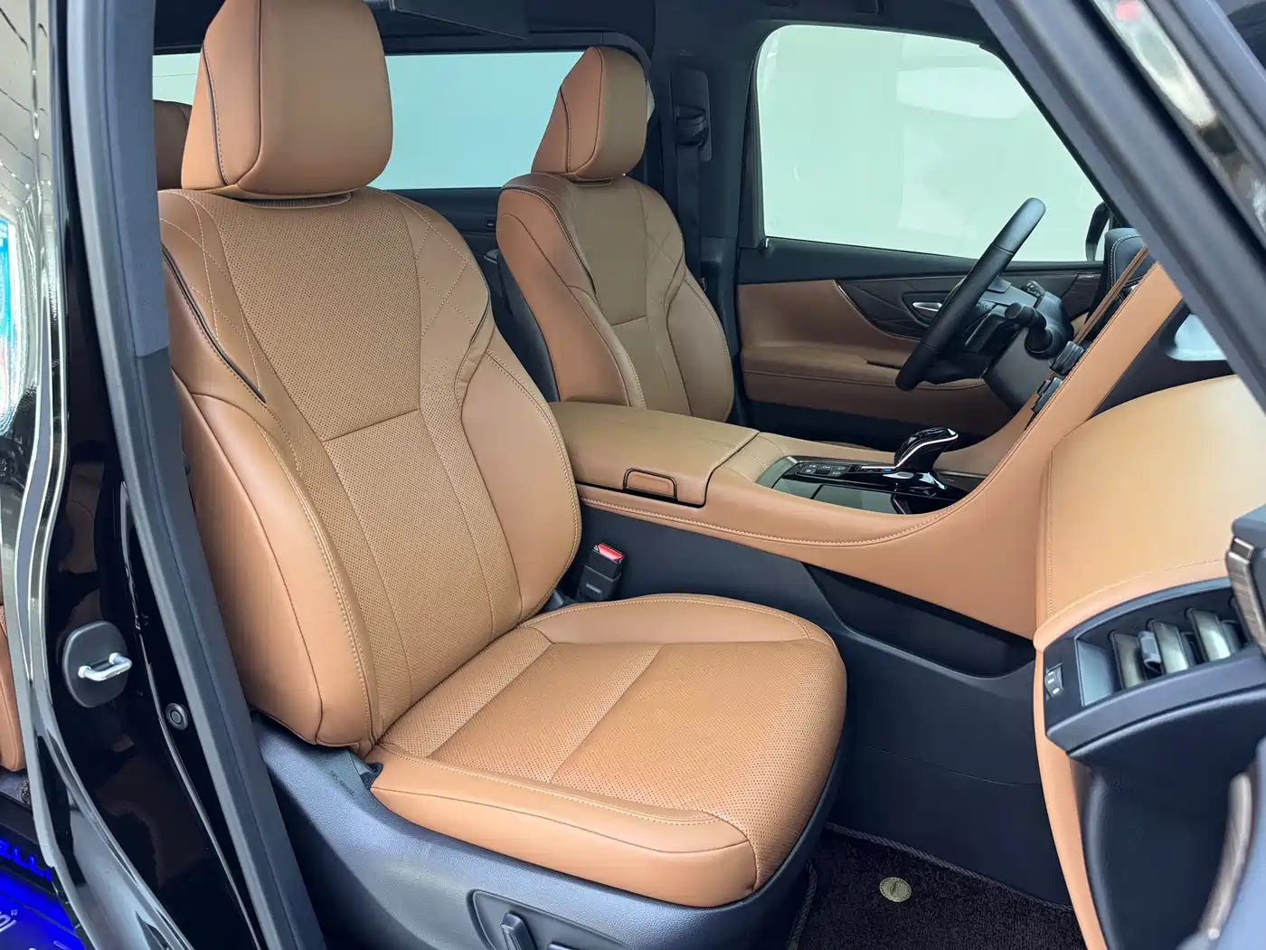 Toyota Vellfire 2025 2024 Crown Hybrid 2.5L Executive Premium Edition