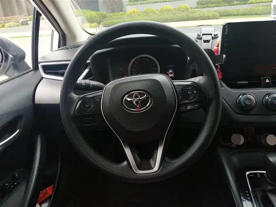 Toyota Corolla 2019 1.2T S-CVT GL Pioneer Edition фото 15