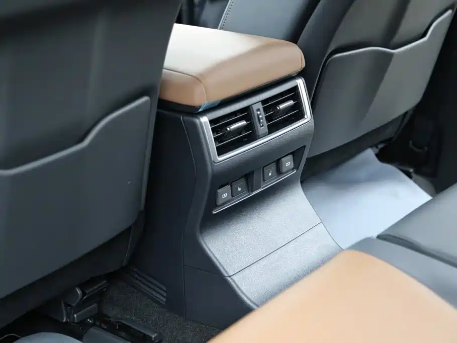 Lexus GX, миниатюра 18