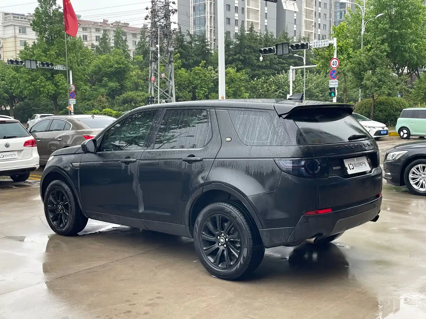 Land Rover Discovery Sport 2018 240PS SE Edition фото 9