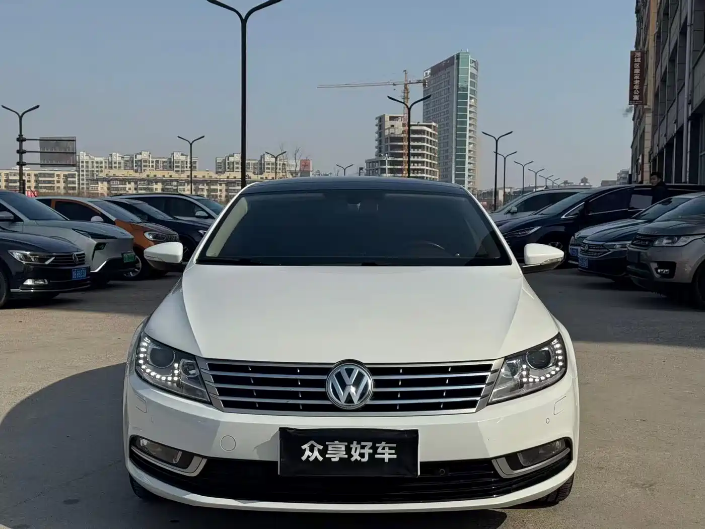 Volkswagen FAW-Volkswagen CC 2018 1.8TSI Luxury фото 2