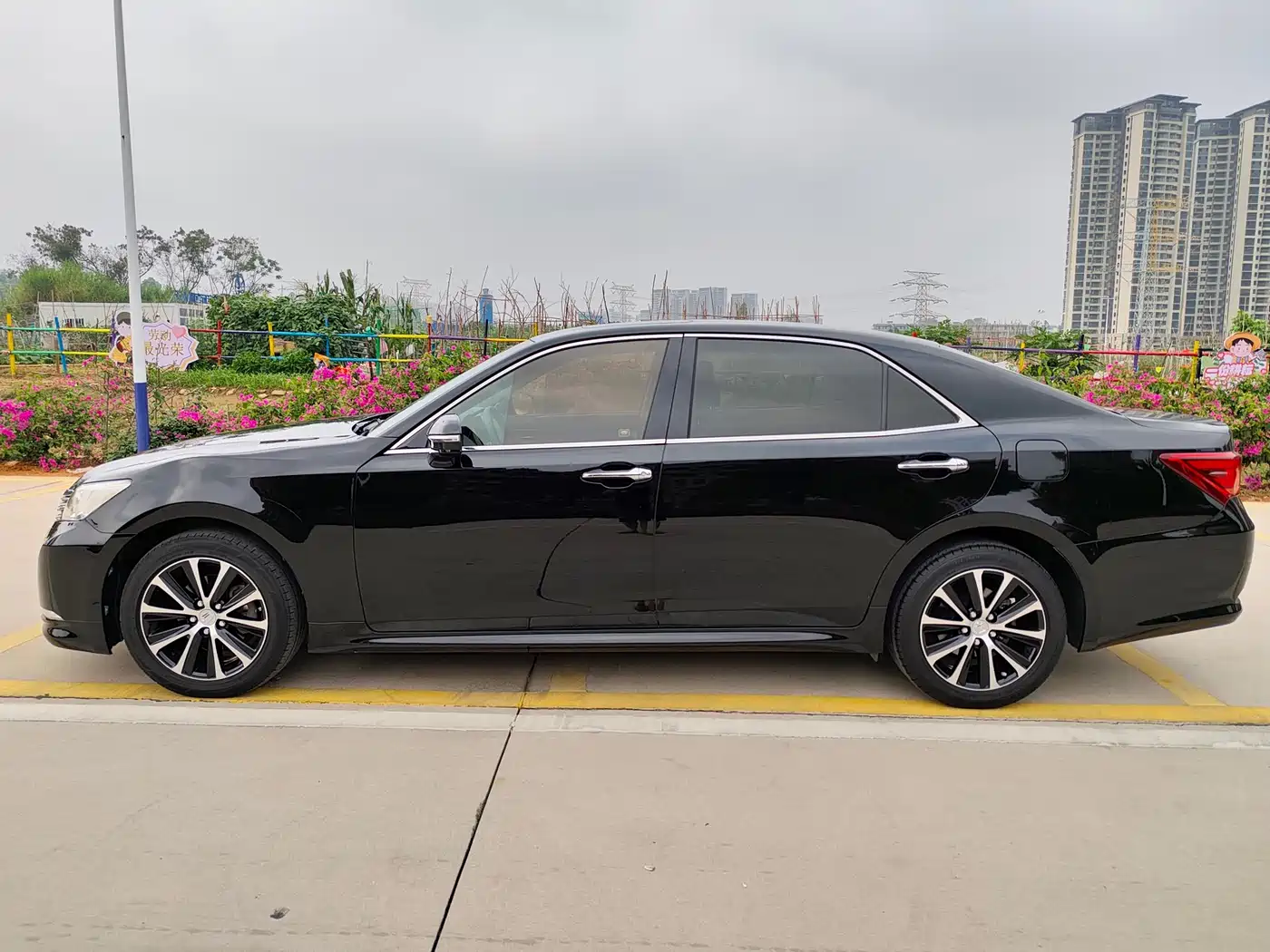 Toyota Crown 2017 2.0T Sport Edition фото 3
