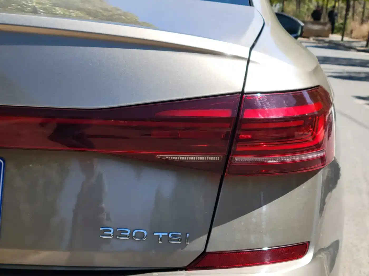 Volkswagen Passat 2022 330TSI Starlight Elite Edition фото 22