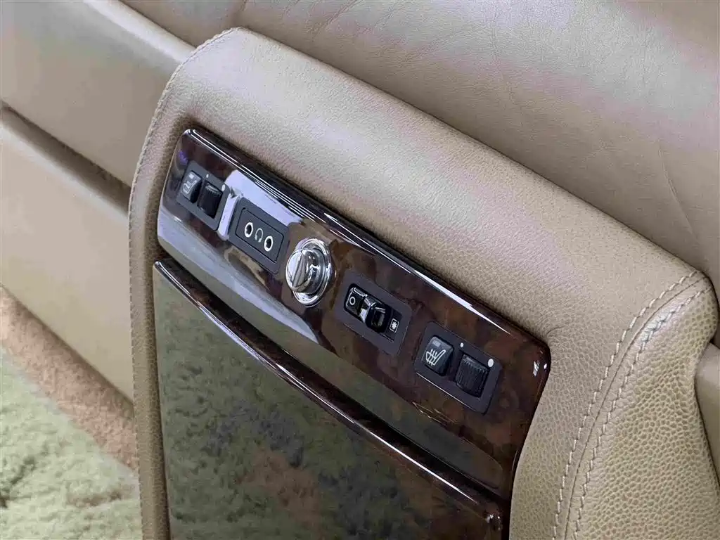 Фото 16 - Rolls-Royce Phantom