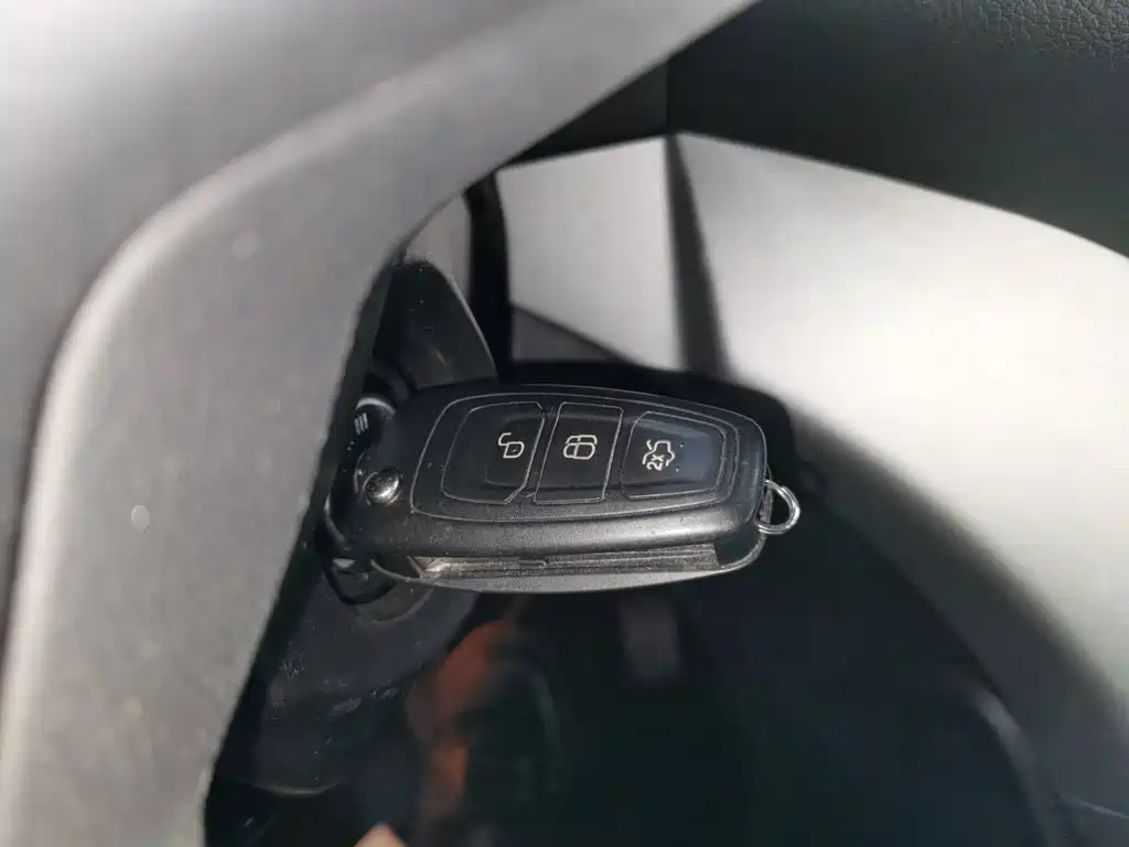 Фото 9 - Ford Kuga