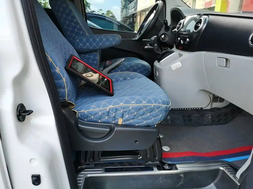JAC Refine M3 2025 2025 PLUS 1.5T Manual Classic 7-Seater