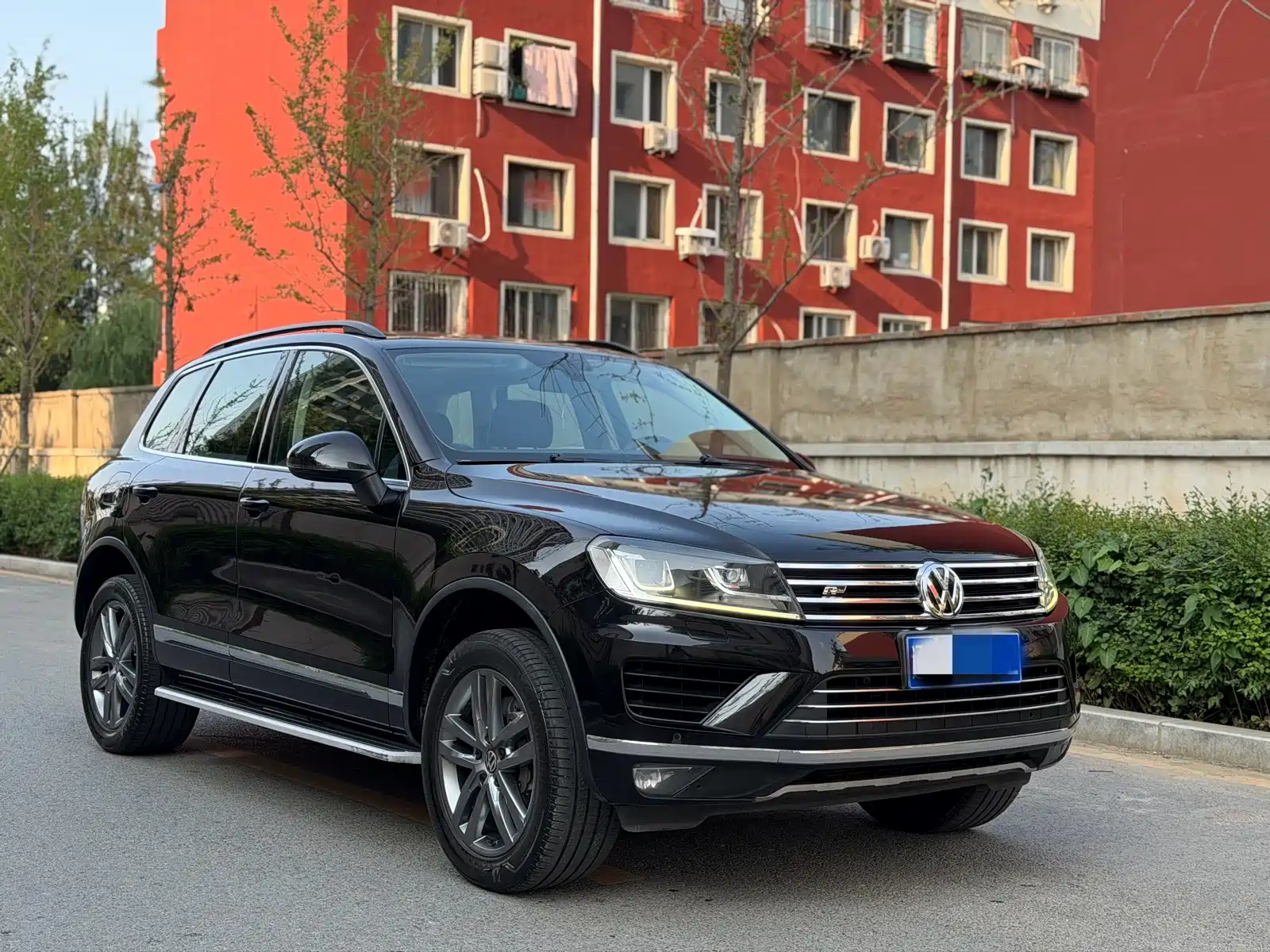 Фото 3 - Volkswagen Touareg