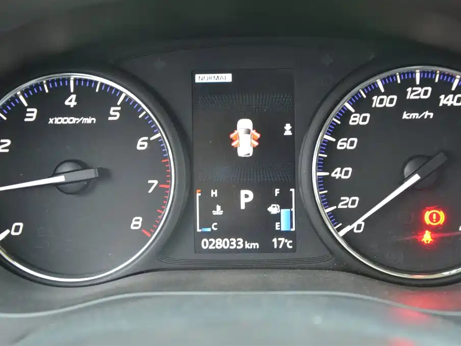 Mitsubishi Outlander 2021 2.4L 4WD Deluxe Edition 7-Seater фото 12