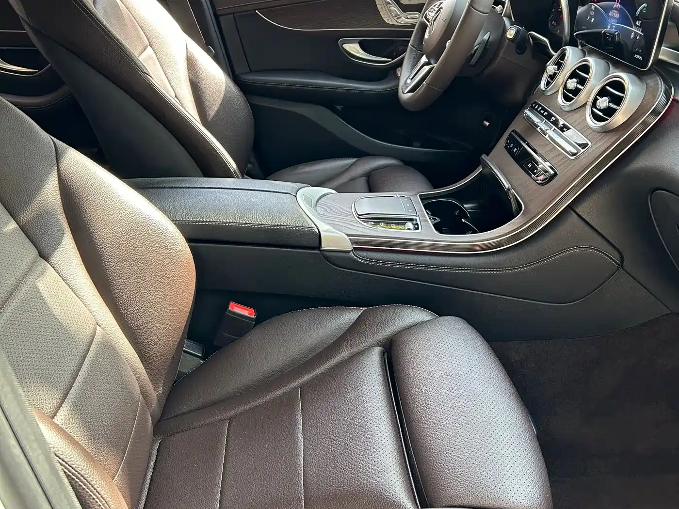 Mercedes-Benz GLC 2021 GLC 260 L 4MATIC Luxury фото 14