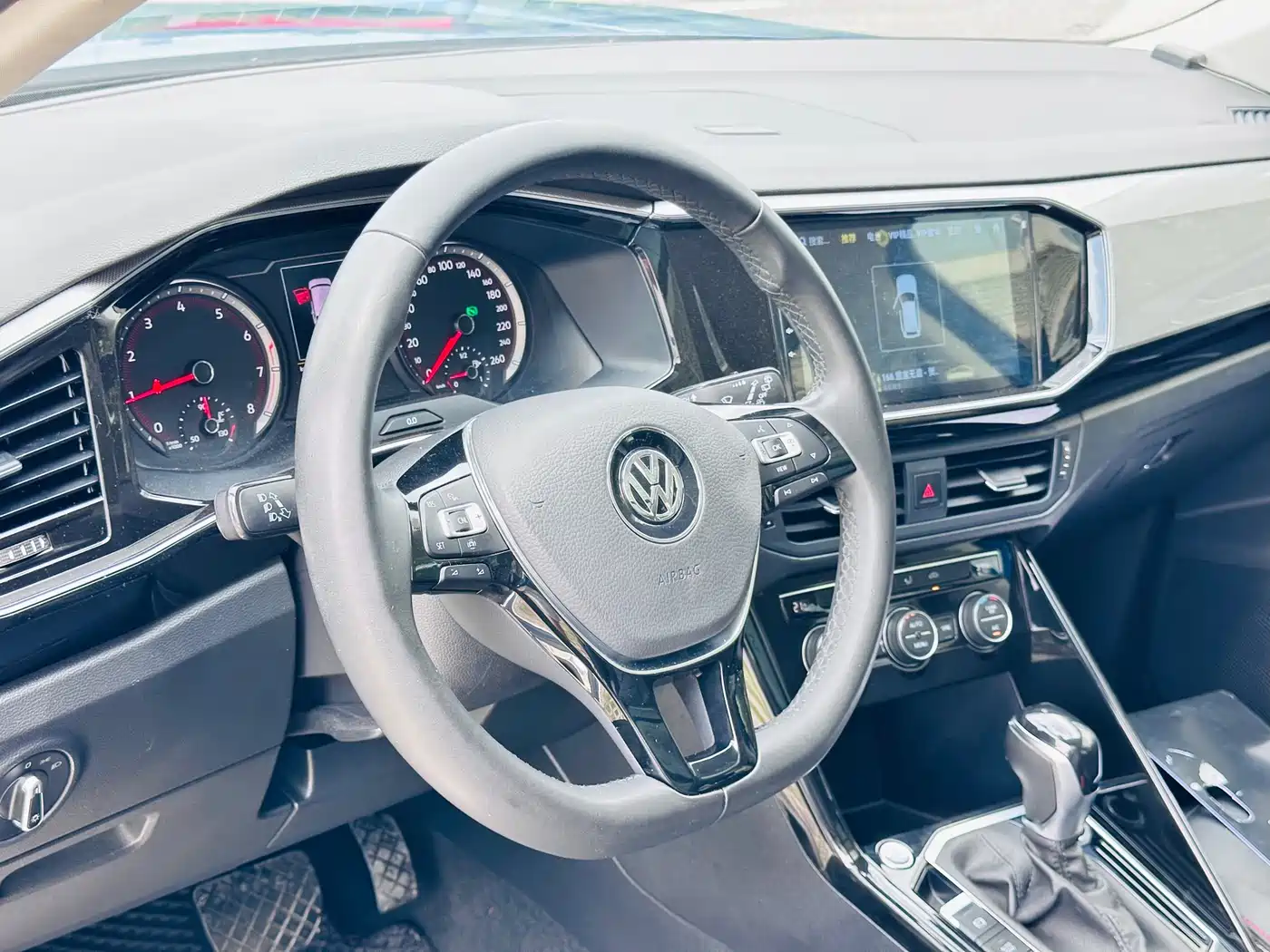 Volkswagen Tayron 2019 330TSI 2WD Luxury China VI фото 4