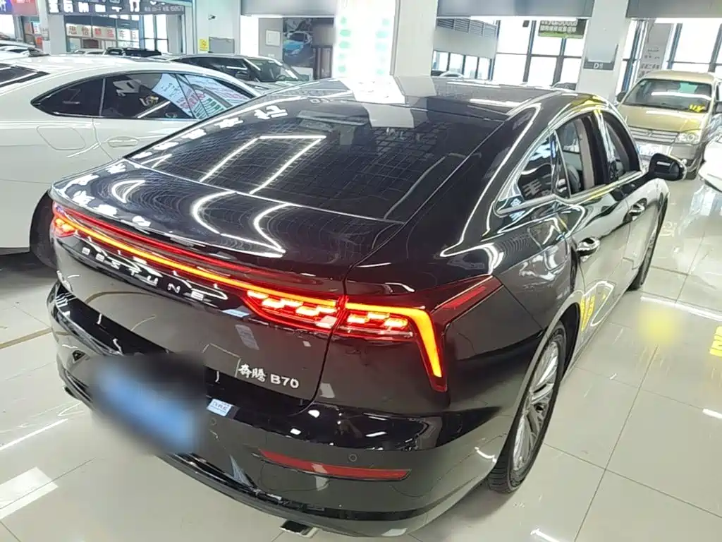 Besturn B70 2025 2025 Dragon Glory Edition 1.5T Deluxe