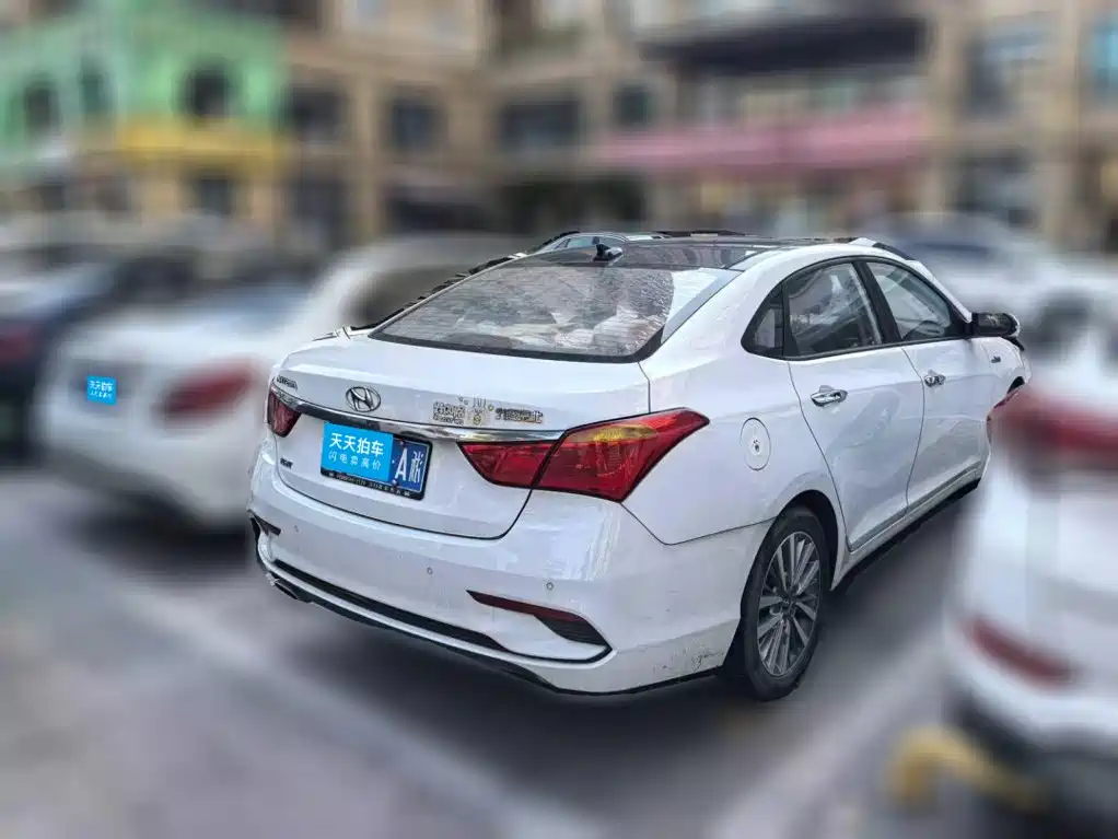 Фото 2 - Hyundai Mistra