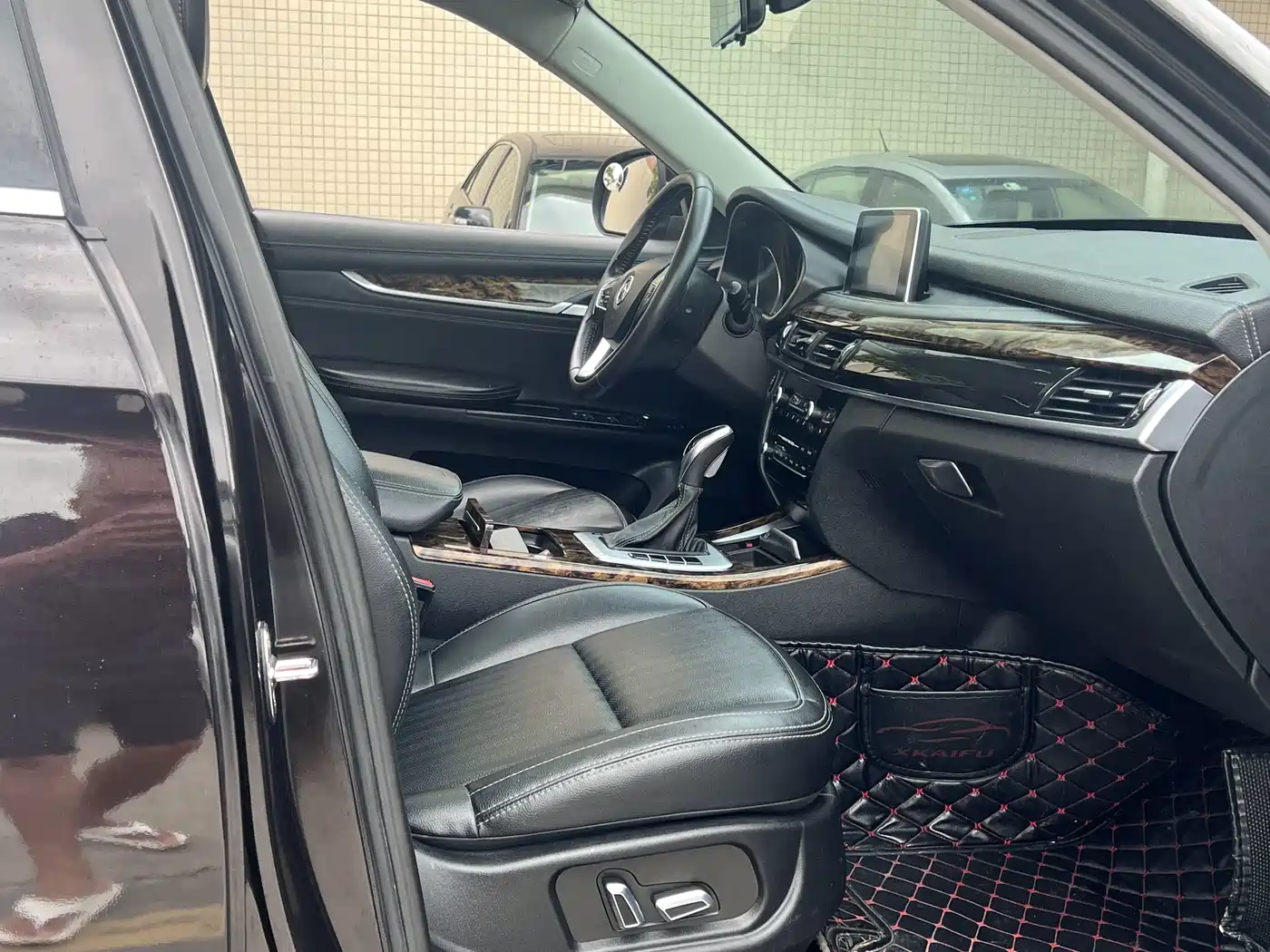 Hanteng Auto Hanteng X7 2019 2018 Model X7S 1.5T Automatic Premium Edition