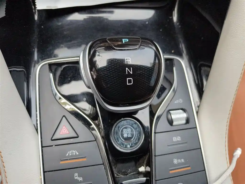 BYD Song PLUS PHEV 2021 DM-i 110KM Flagship PLUS фото 7