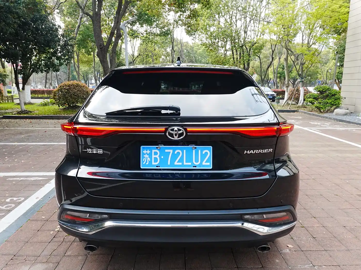 Toyota Lingfang HARRIER 2022 2.0L CVT 2WD Premium Edition фото 7