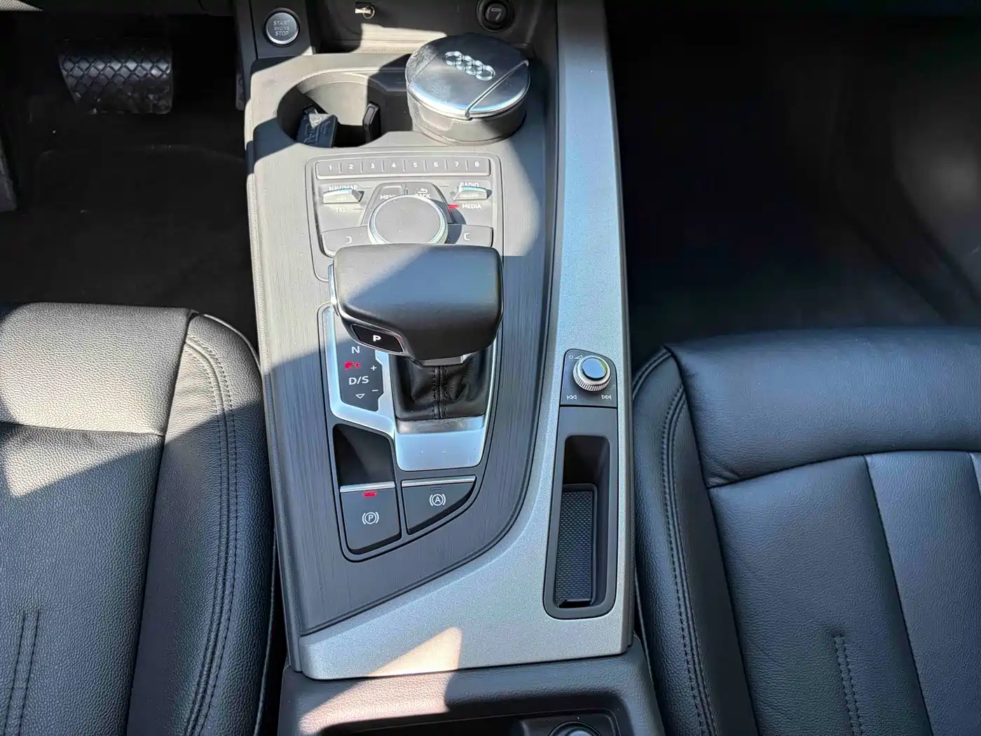 Audi A4L 2018 30th Anniversary 40 TFSI Progressive фото 11