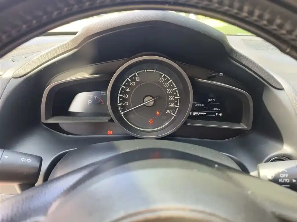 Фото 4 - Mazda CX-4
