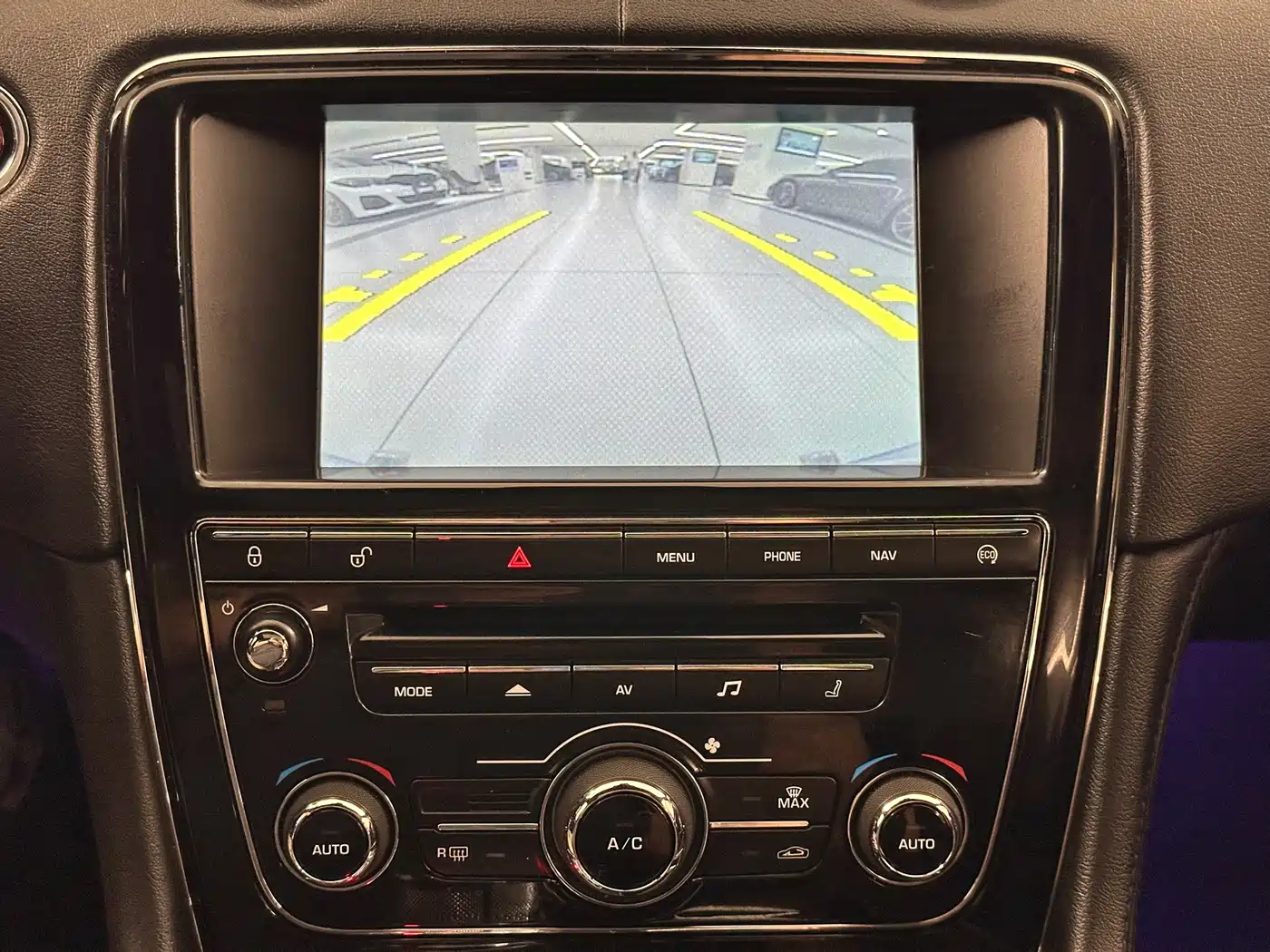 Jaguar XJ 2016 2015 XJL 3.0 SC 2WD Panorama Business Edition