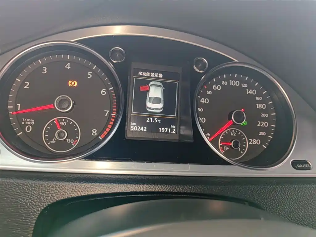 Volkswagen FAW-Volkswagen CC 2018 1.8TSI Luxury фото 12