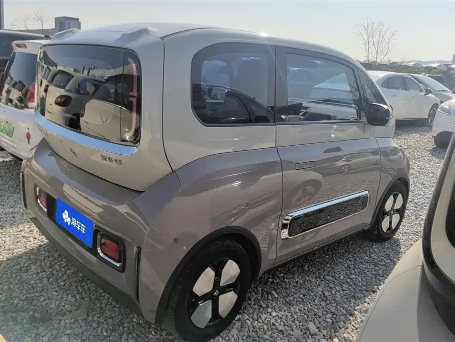 BAOJUN KIWI EV