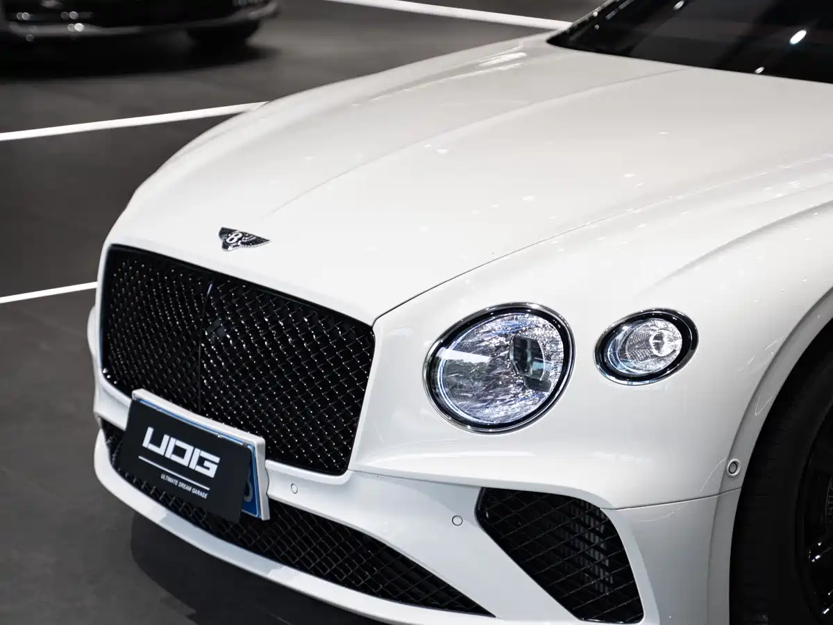 Bentley Continental 2024 4.0T GT V8 фото 8