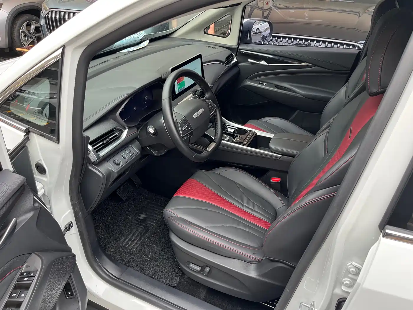 SAIC Maxus Maxus G50 2021 PLUS 1.5T Automatic Pilot Edition фото 5