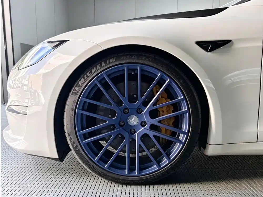 Фото 6 - Tesla Model S