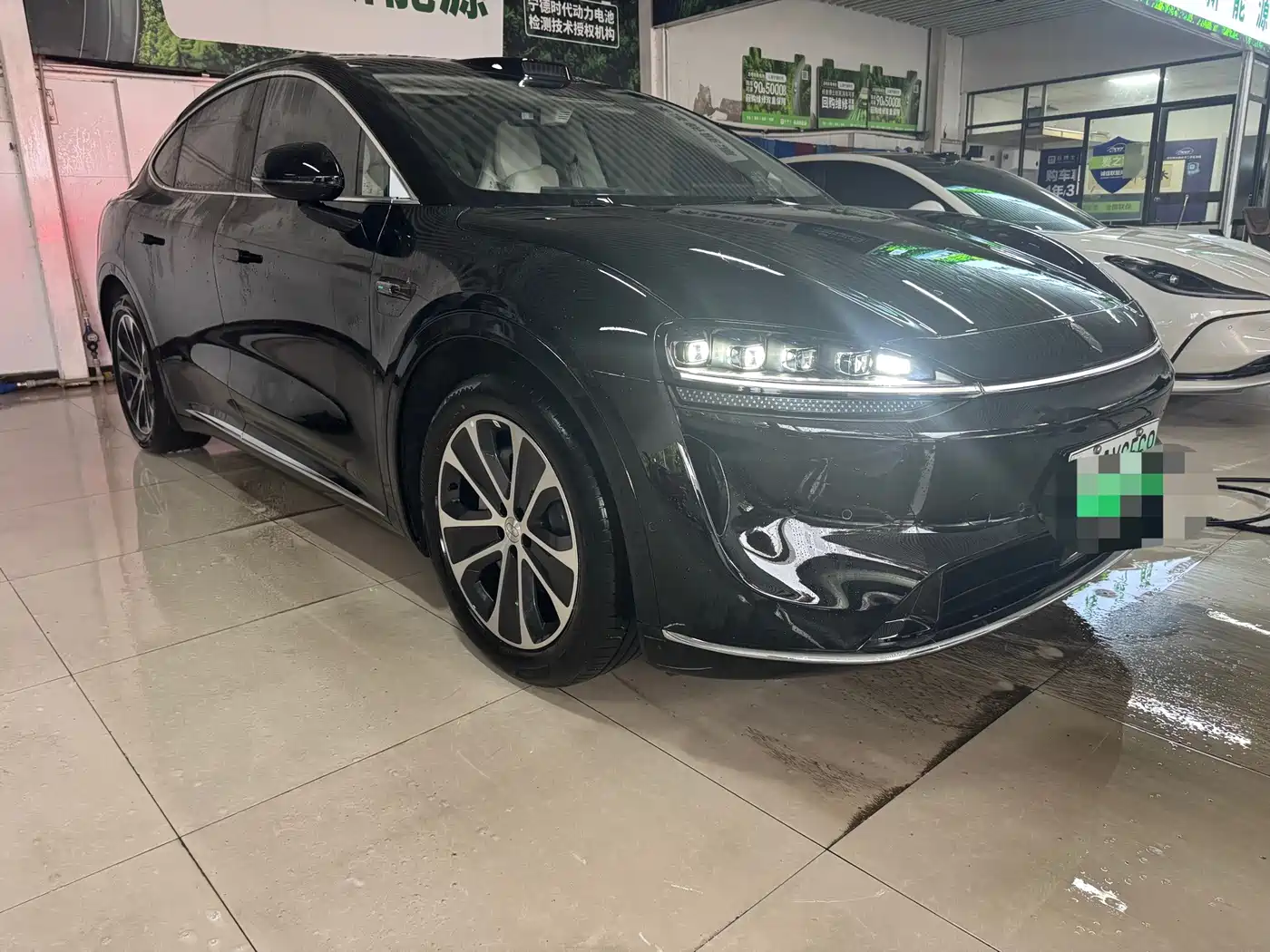 2026 Zhijie Luxeed R7