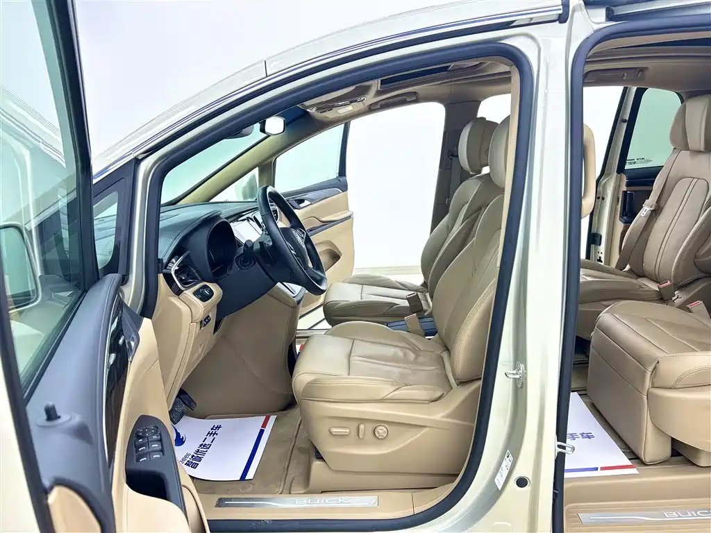 Buick GL8 2017 ES 28T Flagship China V фото 4