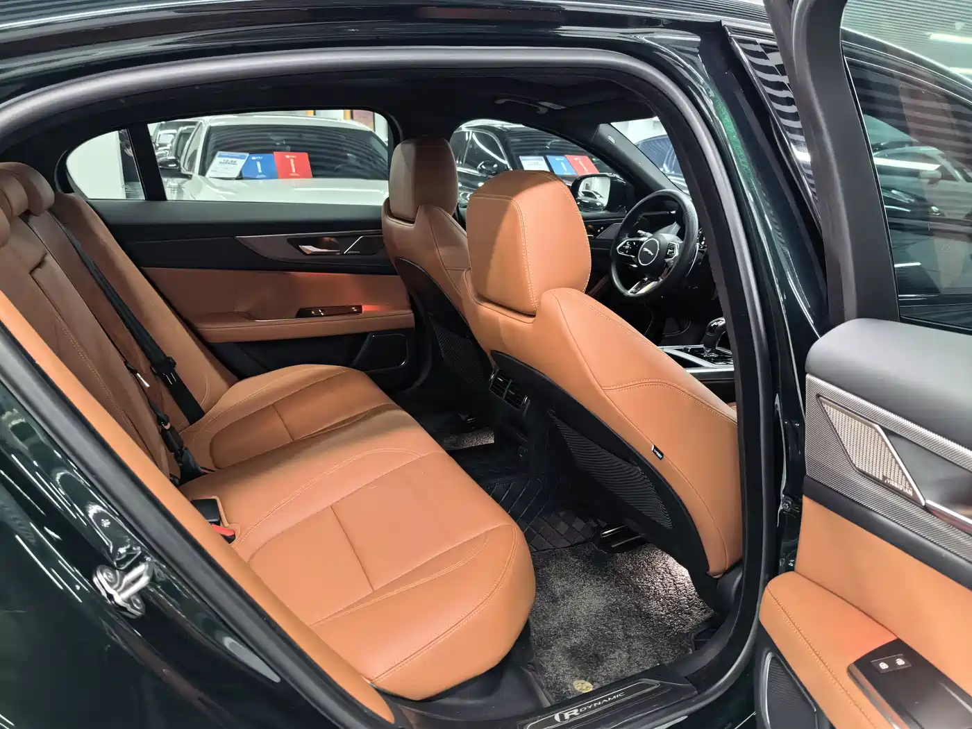 Jaguar XEL 2024 Model 2.0T 250PS R-DYNAMIC S Progressive Sport Edition фото 13