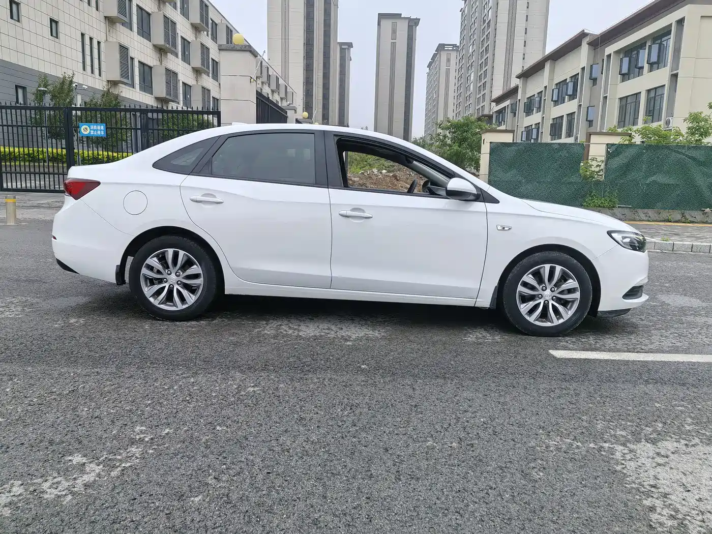 Buick Excelle 2019 18T Auto Connected Elite China VI фото 7