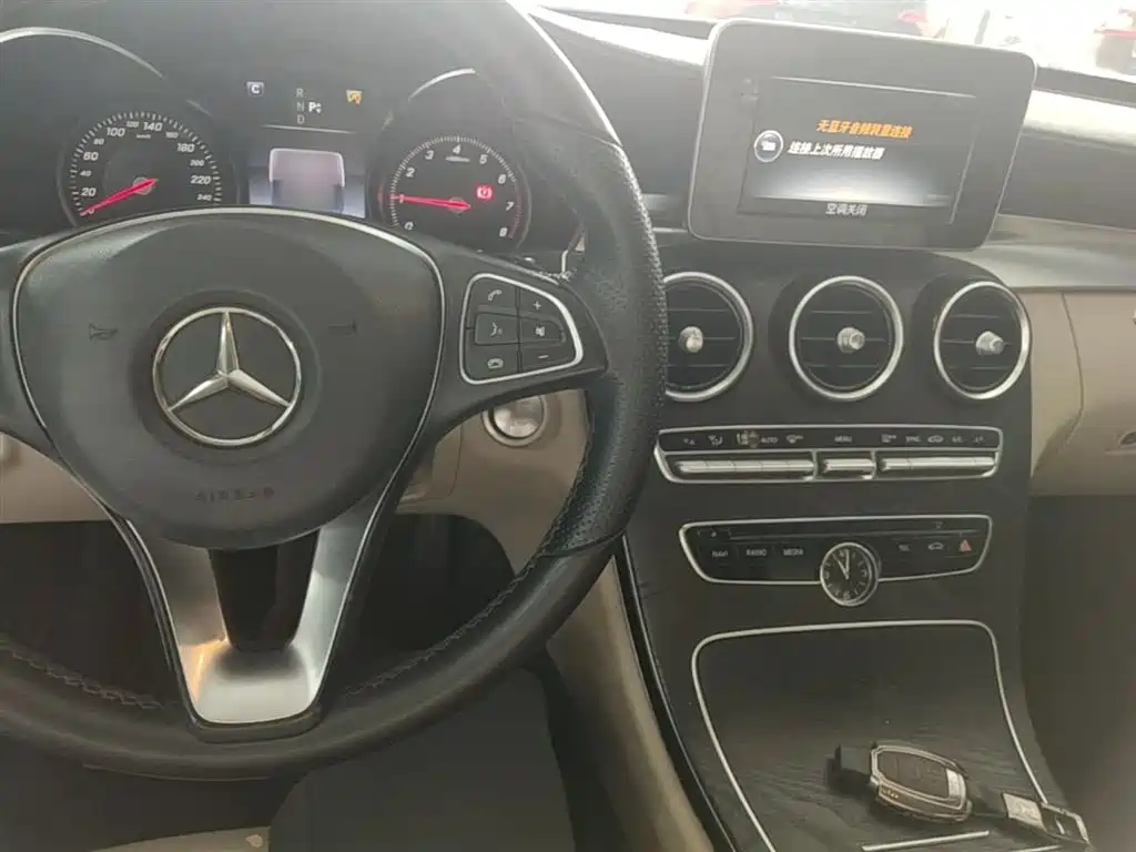 Mercedes-Benz C-Class 2016 C 180 L Sport фото 10