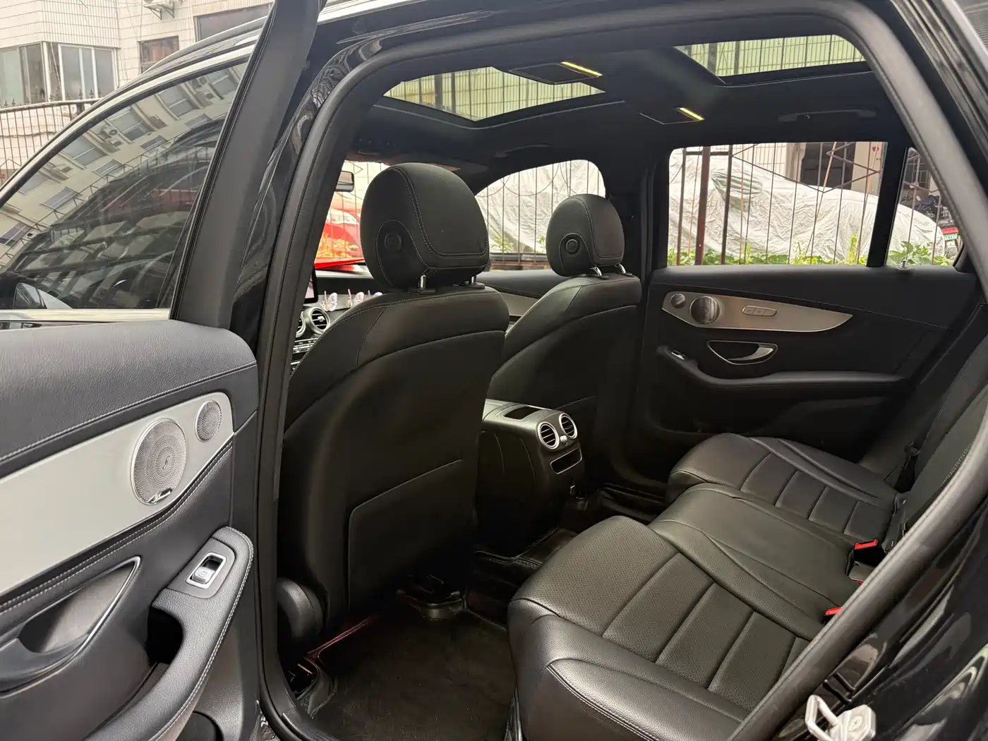Mercedes-Benz GLC 2020 Facelift GLC 260 L 4MATIC Dynamic фото 4