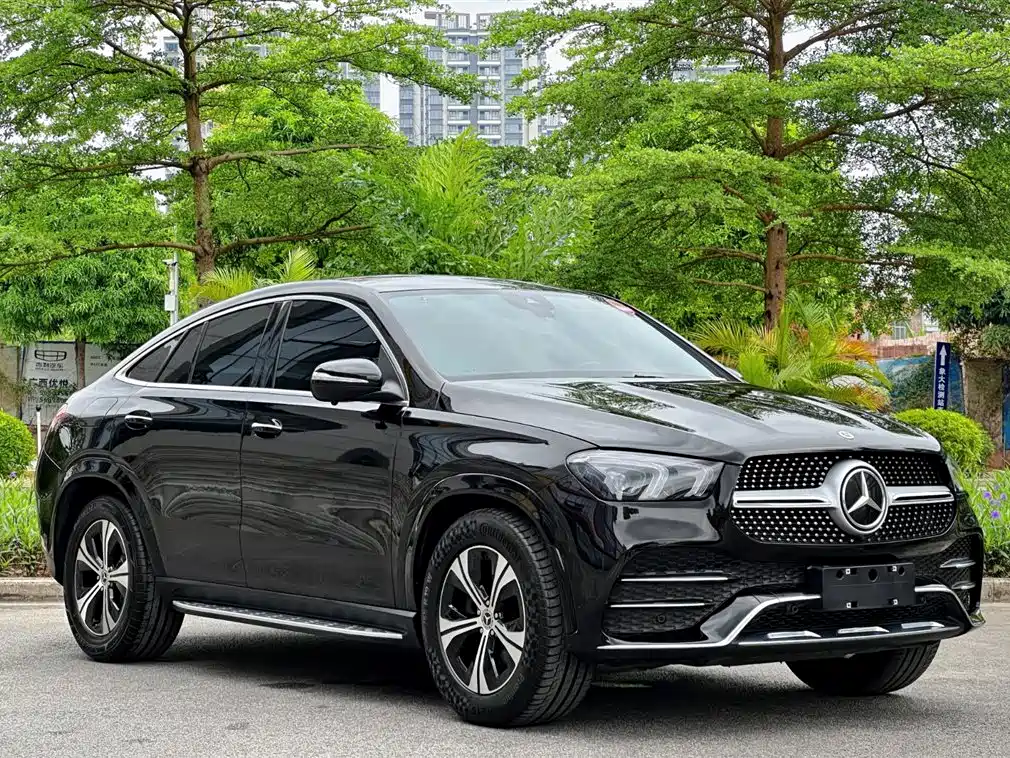 Mercedes-Benz GLE Coupe 2020 GLE 350 4MATIC Coupe SUV Fashion фото 3