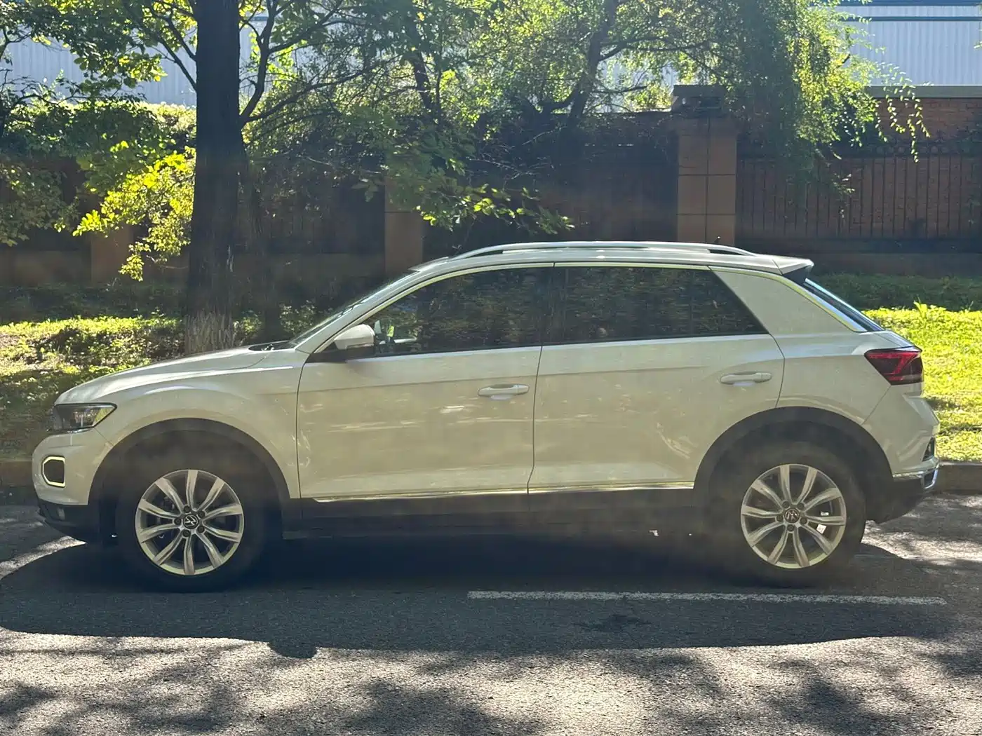 Volkswagen T-Roc, миниатюра 4