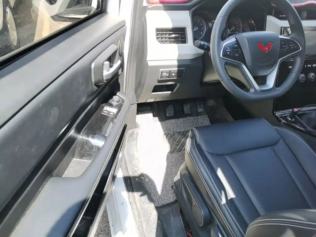 Wuling Motors Wuling Journey 2024 2021 1.5T Manual Luxury Edition
