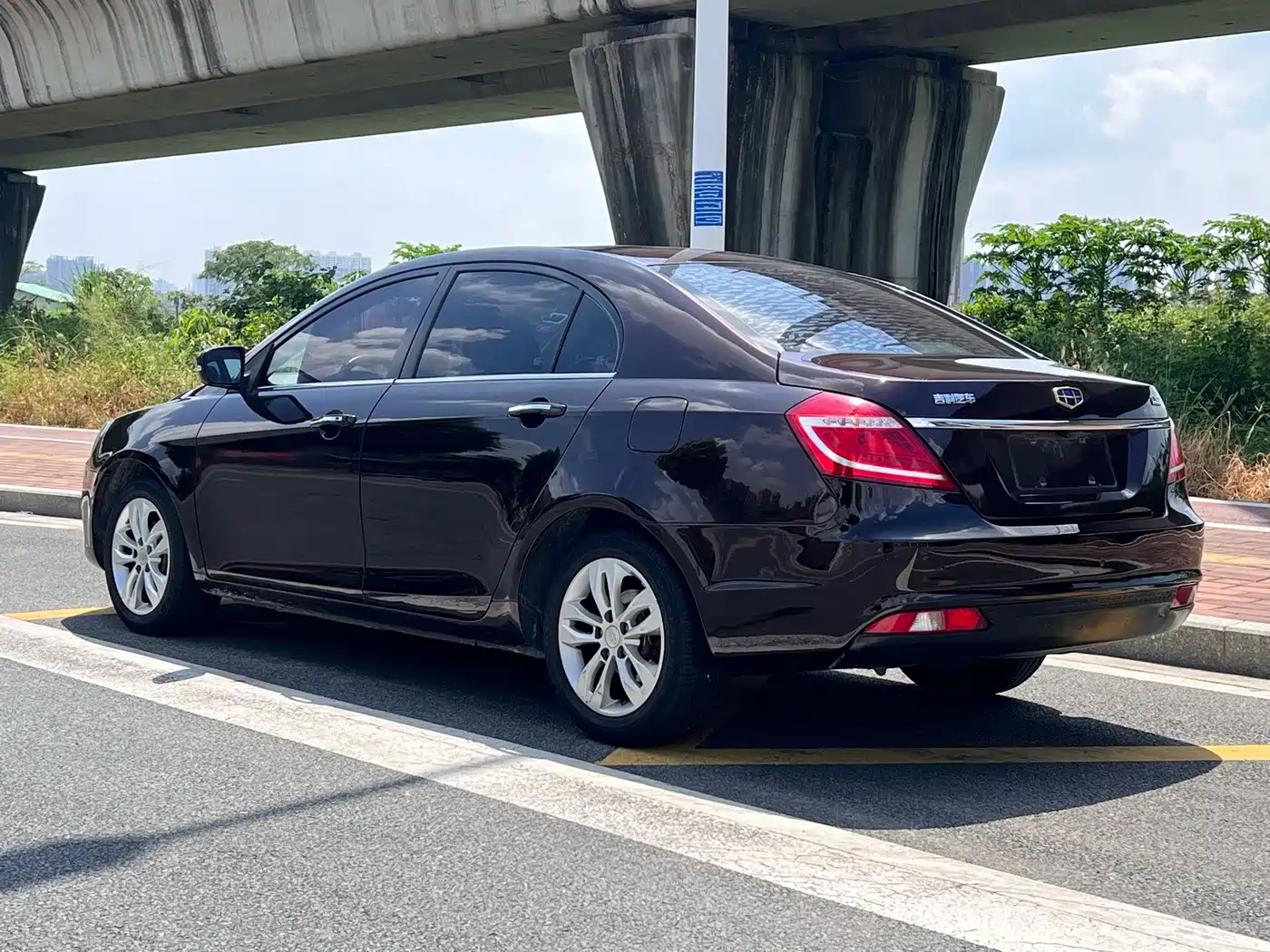 Geely Emgrand 2015 2016 Sedan 1.5L CVT Up Version