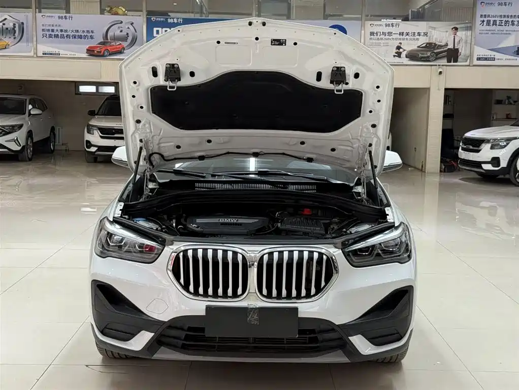 BMW X1 2022 sDrive20Li Fashion фото 8