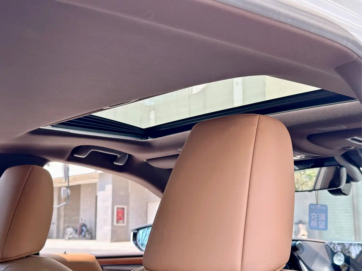 Lexus ES 2020 Model 300h Excellence Edition фото 14