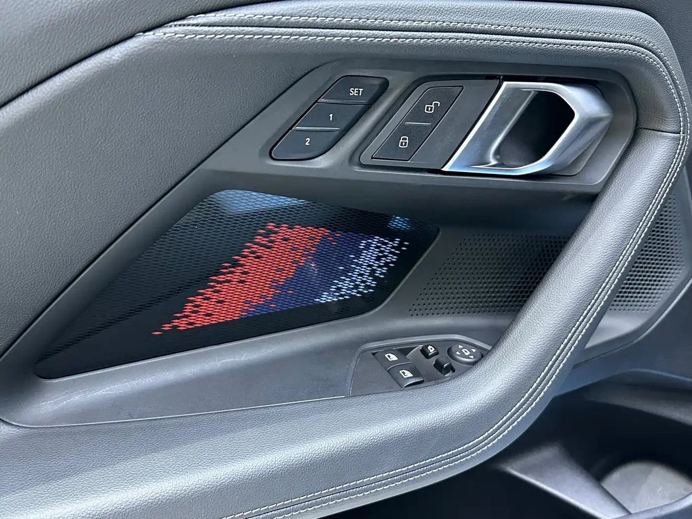 BMW M2 2024 M2 фото 10